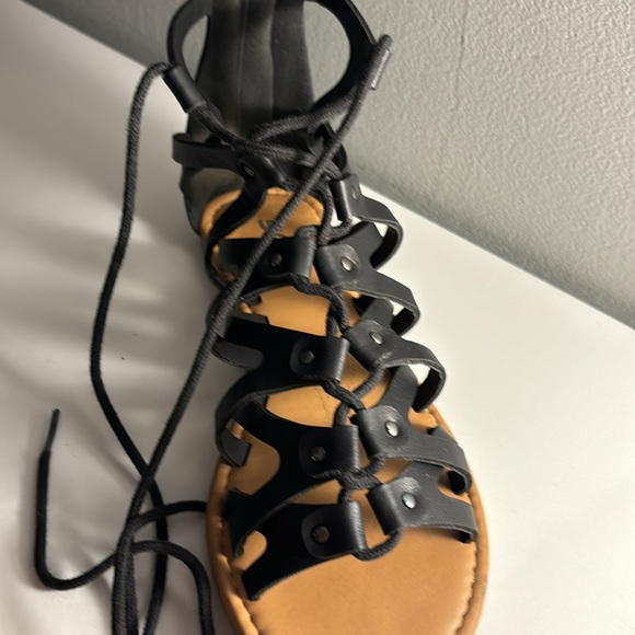 Tie up sandals by soda - Picture 5 of 6